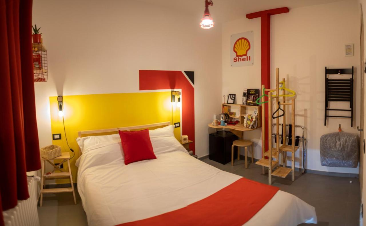 R&B La Pomposa Dei Motori Hotel Modena Kültér fotó